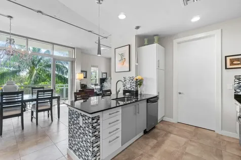 335 SE 6th Avenue Delray Beach FL 33483