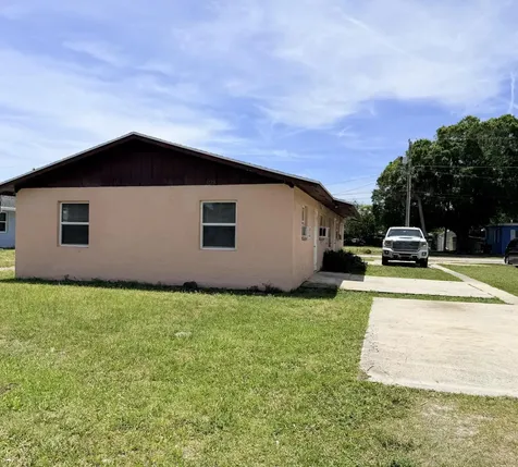 1225 Ave K Fort Pierce FL 34950