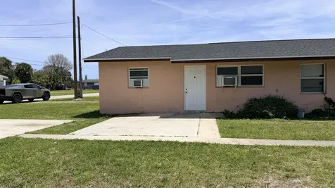 1225 Ave K Fort Pierce FL 34950