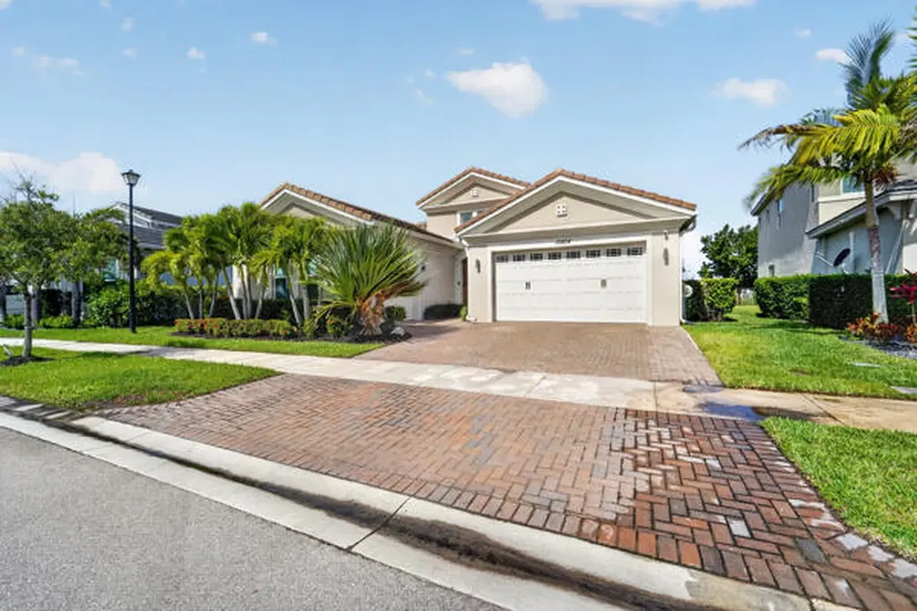 15804 Goldfinch Circle Westlake FL 33470