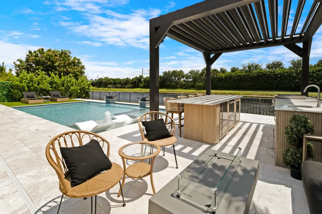 8979 Grand Prix Lane Boynton Beach FL 33472