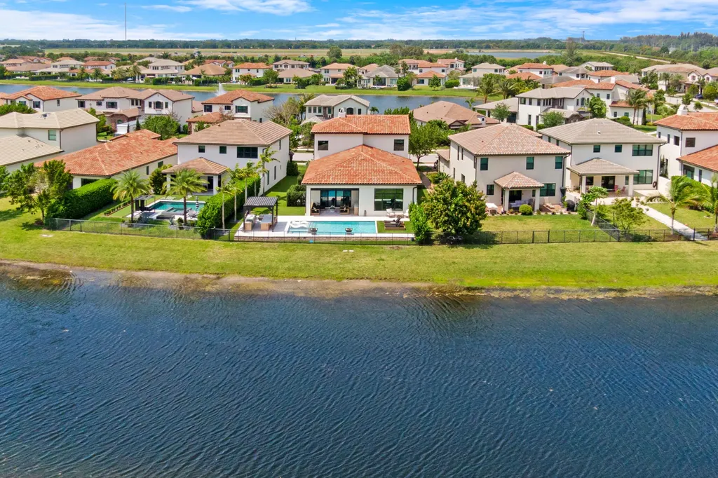 8979 Grand Prix Lane Boynton Beach FL 33472