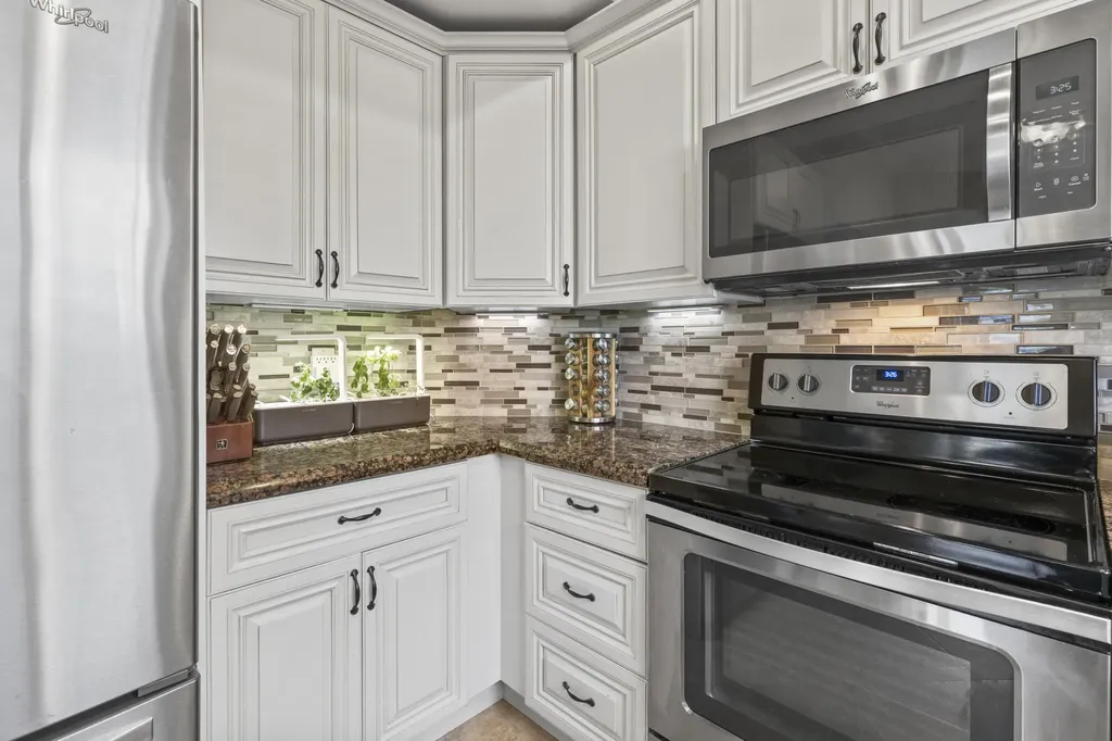 2030 Discovery Circle E Deerfield Beach FL 33442