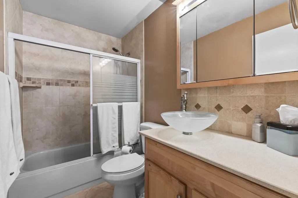 2030 Discovery Circle E Deerfield Beach FL 33442