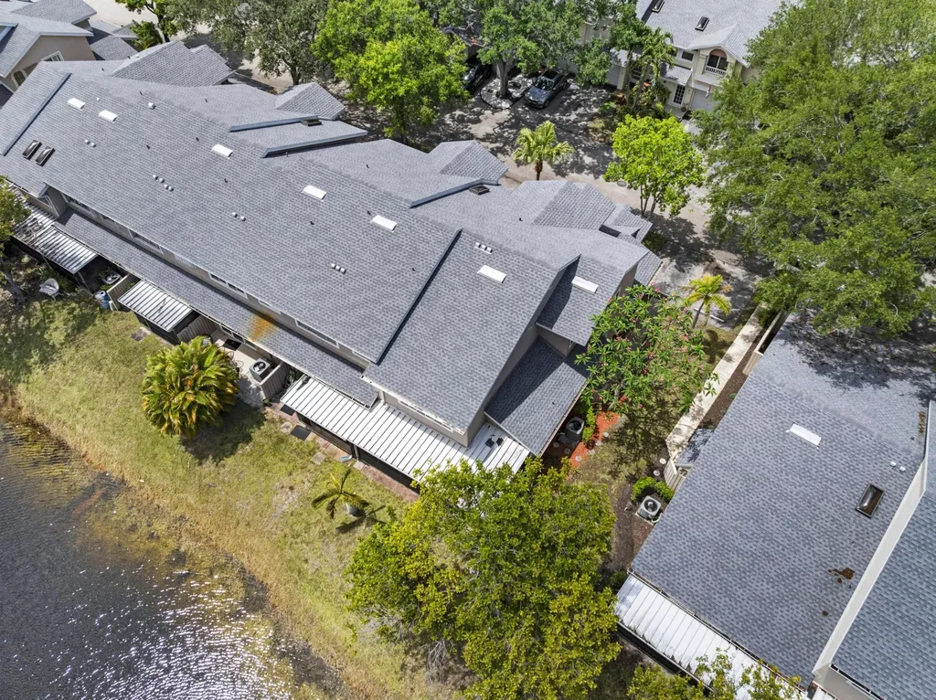 2030 Discovery Circle E Deerfield Beach FL 33442