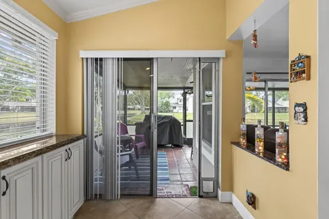 2030 Discovery Circle E Deerfield Beach FL 33442