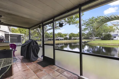 2030 Discovery Circle E Deerfield Beach FL 33442