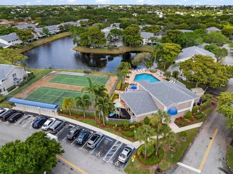 2030 Discovery Circle E Deerfield Beach FL 33442