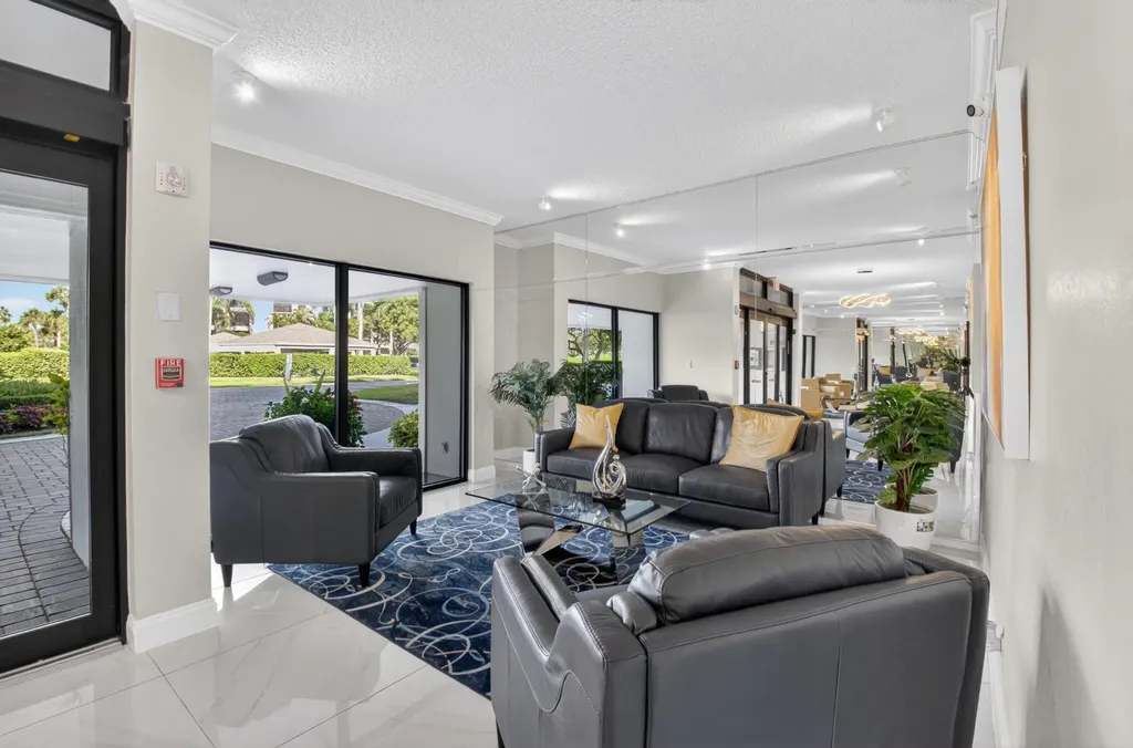 6797 Willow Wood Drive Boca Raton FL 33434