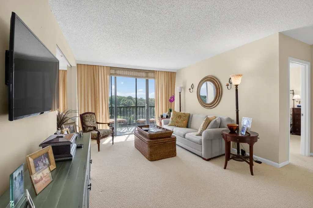 6797 Willow Wood Drive Boca Raton FL 33434