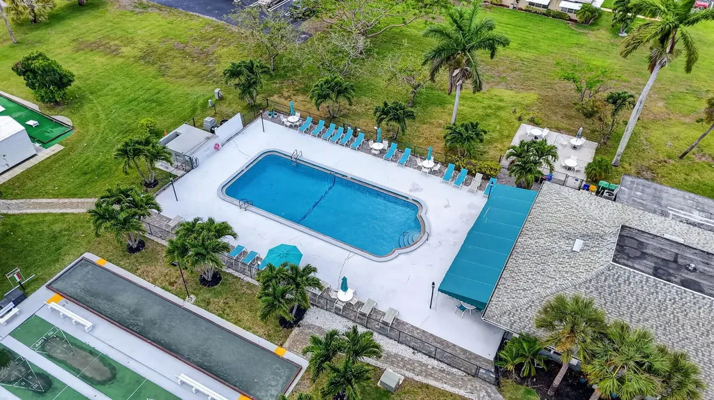 920 South Drive Delray Beach FL 33445