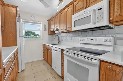 920 South Drive Delray Beach FL 33445