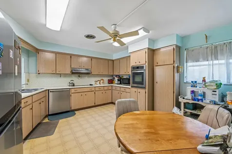 804 SE 16th Court Deerfield Beach FL 33441