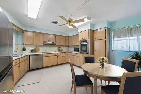 804 SE 16th Court Deerfield Beach FL 33441