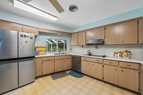 804 SE 16th Court Deerfield Beach FL 33441