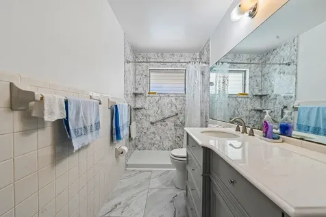 804 SE 16th Court Deerfield Beach FL 33441