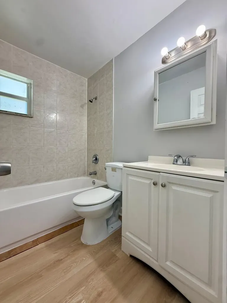3041 NE 7th Avenue Pompano Beach FL 33064