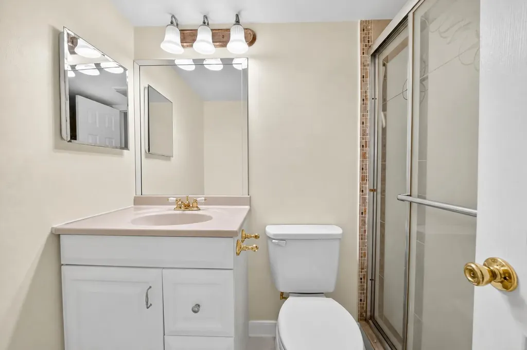 559 Mansfield Boca Raton FL 33434