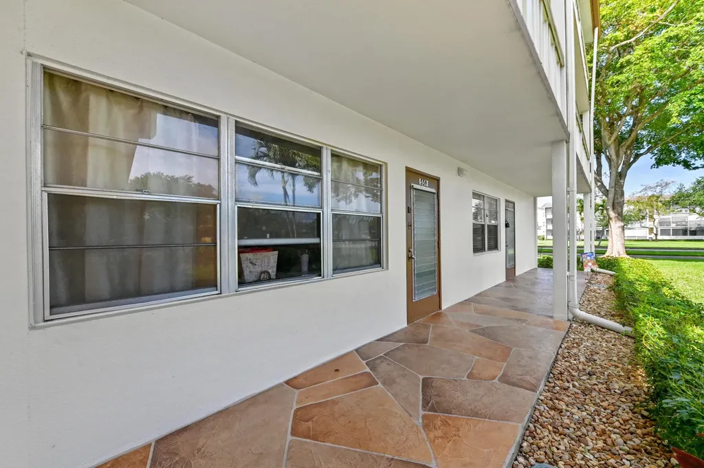 559 Mansfield Boca Raton FL 33434