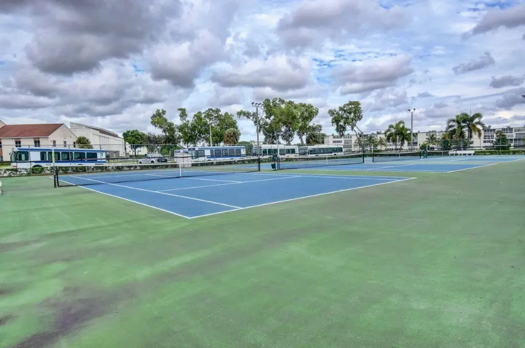 559 Mansfield Boca Raton FL 33434