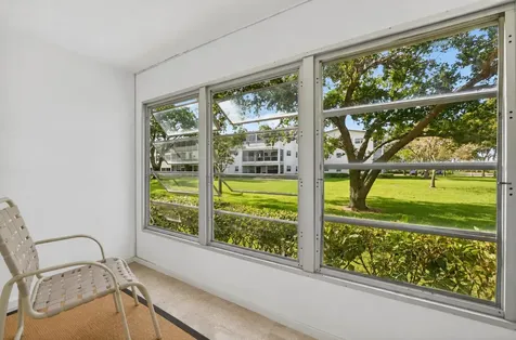 559 Mansfield Boca Raton FL 33434
