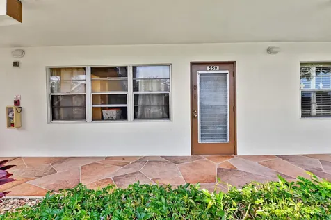 559 Mansfield Boca Raton FL 33434