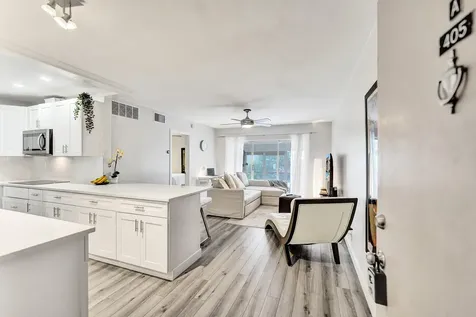3040 NE 16th Avenue Oakland Park FL 33334