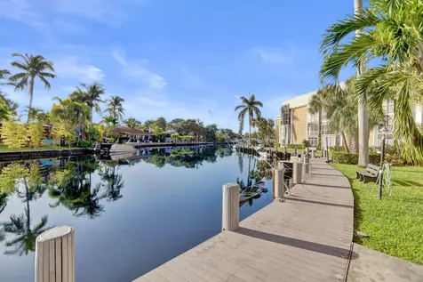 3040 NE 16th Avenue Oakland Park FL 33334