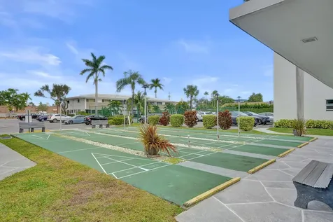 3040 NE 16th Avenue Oakland Park FL 33334