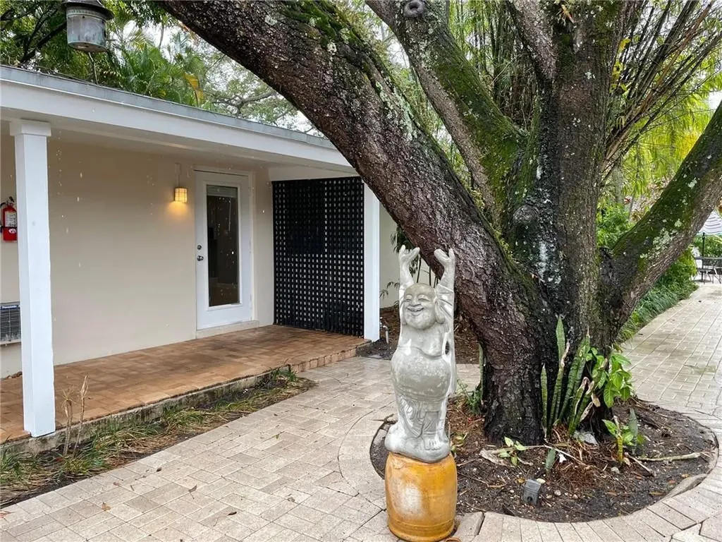 1408 NE 4th Place Fort Lauderdale FL 33301