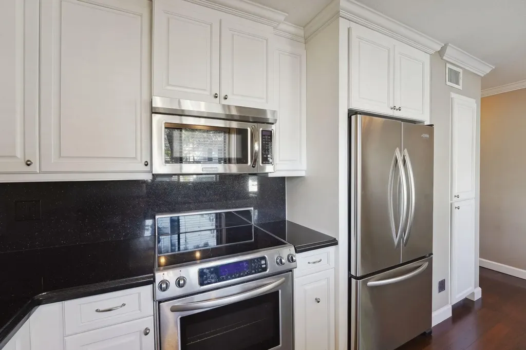 100 Pelican Pointe Drive Delray Beach FL 33483