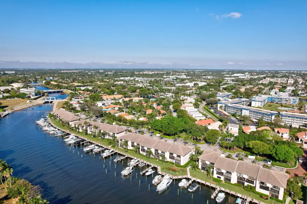 100 Pelican Pointe Drive Delray Beach FL 33483