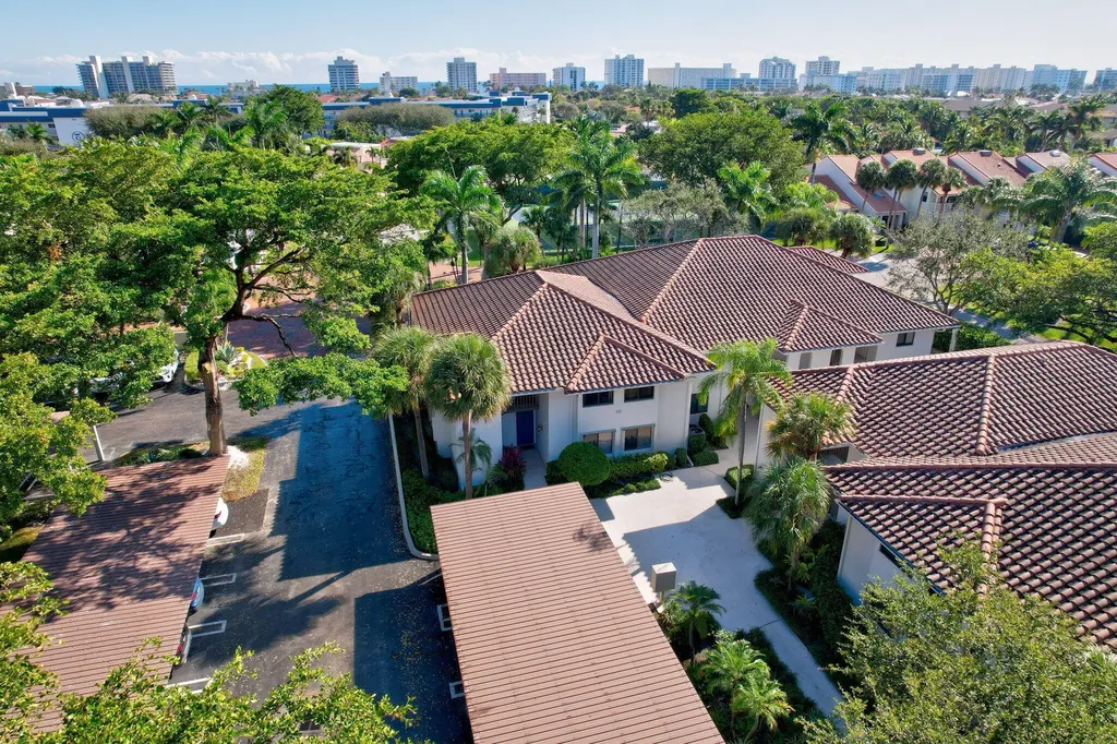 100 Pelican Pointe Drive Delray Beach FL 33483
