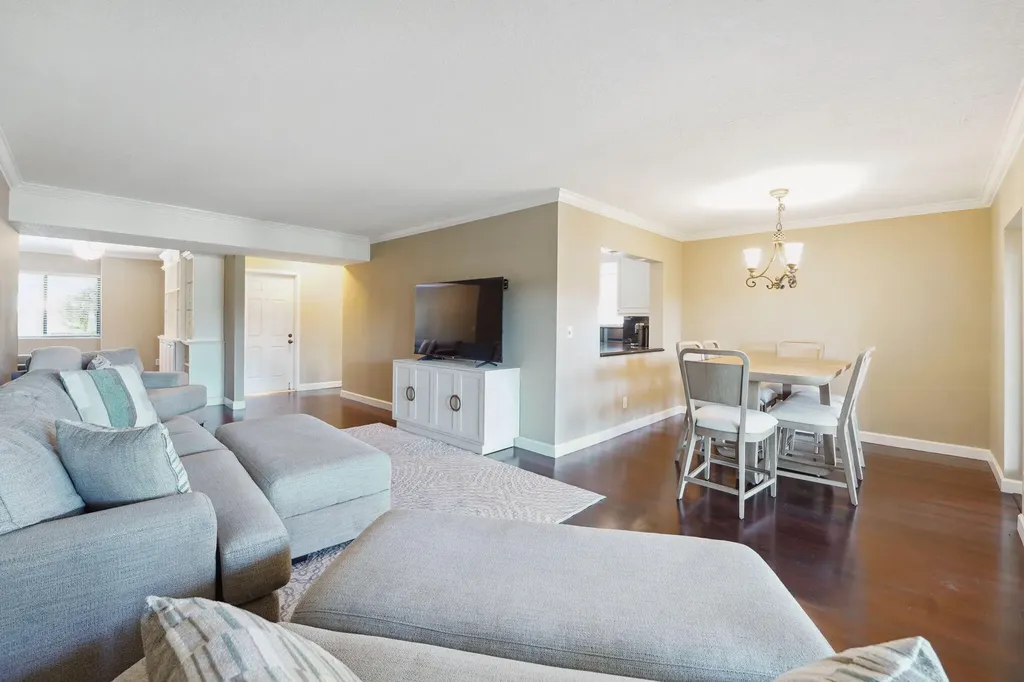 100 Pelican Pointe Drive Delray Beach FL 33483