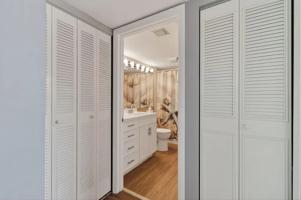 2401 Marina Isle Way Jupiter FL 33477