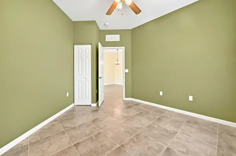 739 SW Rocky Bayou Terrace Port St Lucie FL 34986