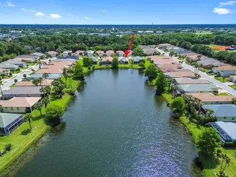 739 SW Rocky Bayou Terrace Port St Lucie FL 34986