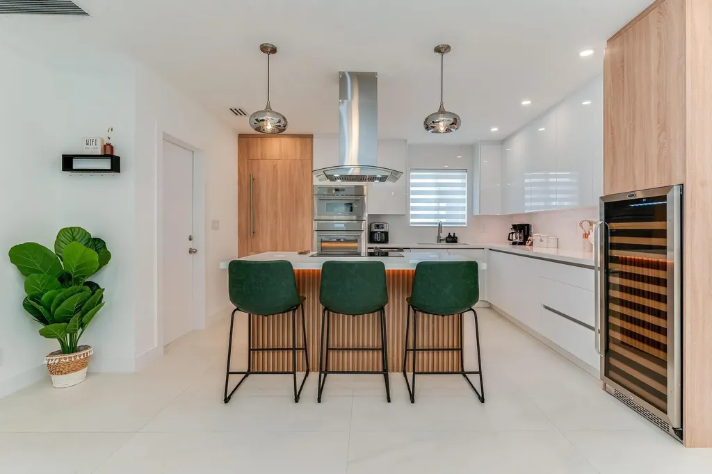 616 NE 16th Terrace Fort Lauderdale FL 33304