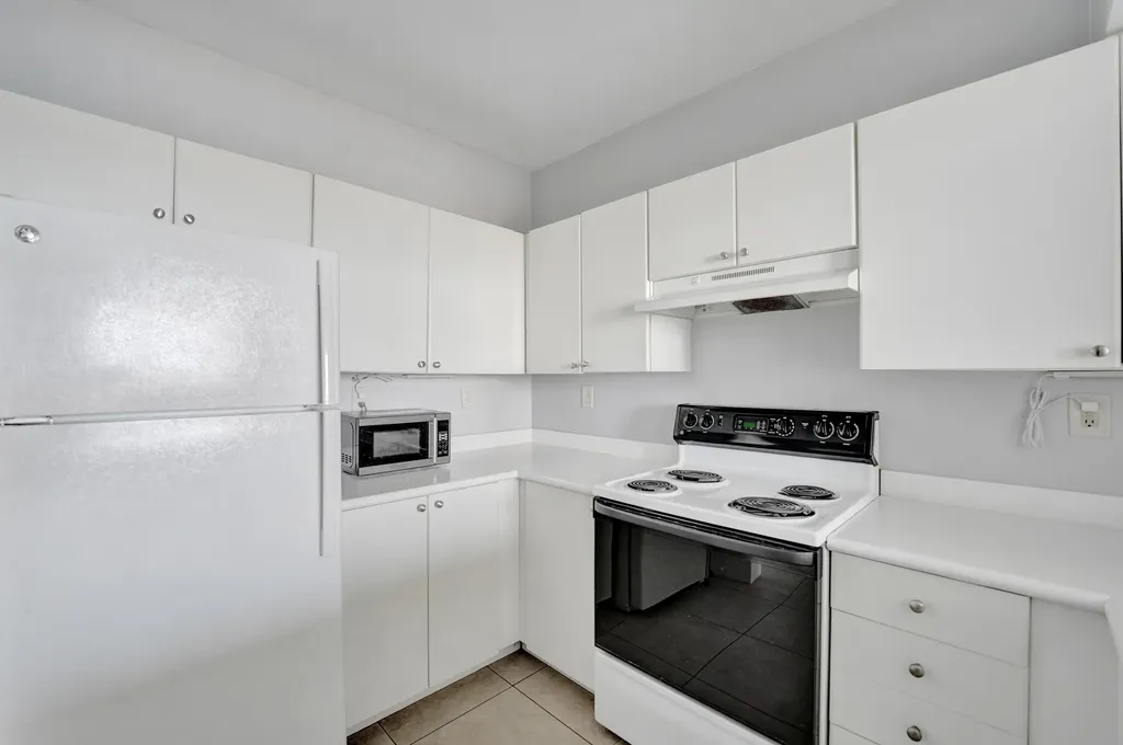 3020 NE 32nd Avenue Fort Lauderdale FL 33308