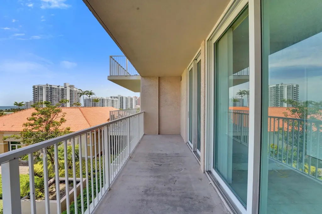3020 NE 32nd Avenue Fort Lauderdale FL 33308