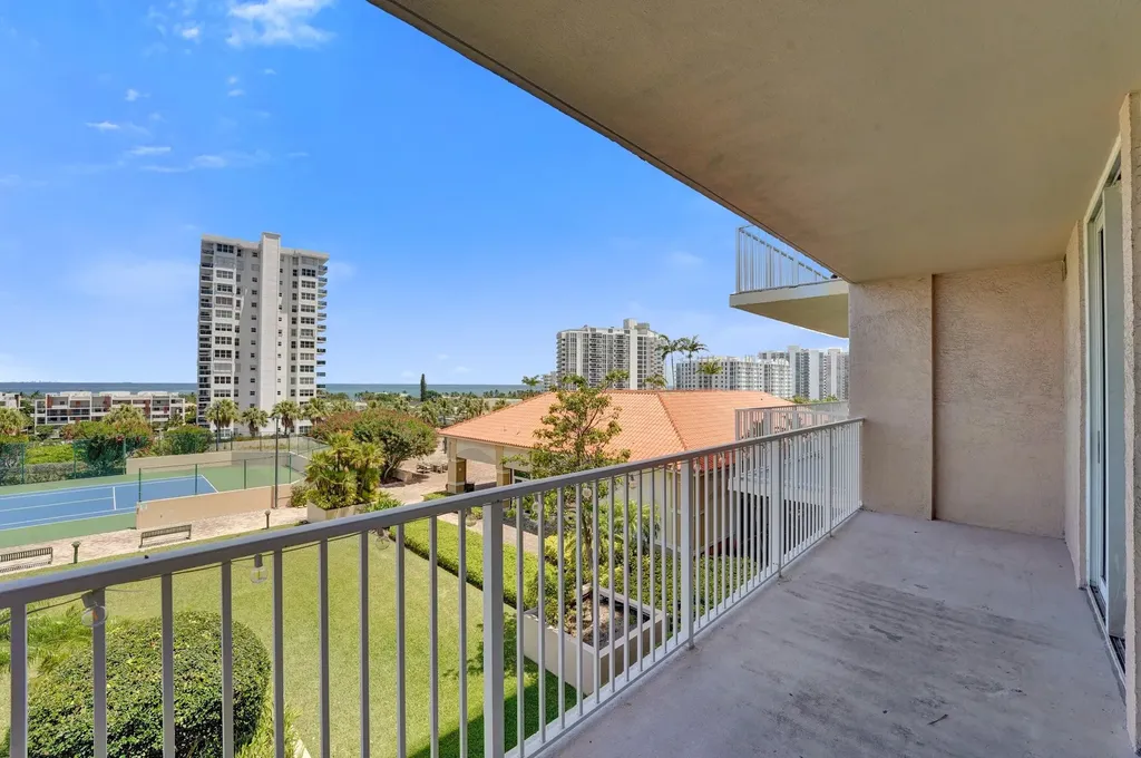 3020 NE 32nd Avenue Fort Lauderdale FL 33308