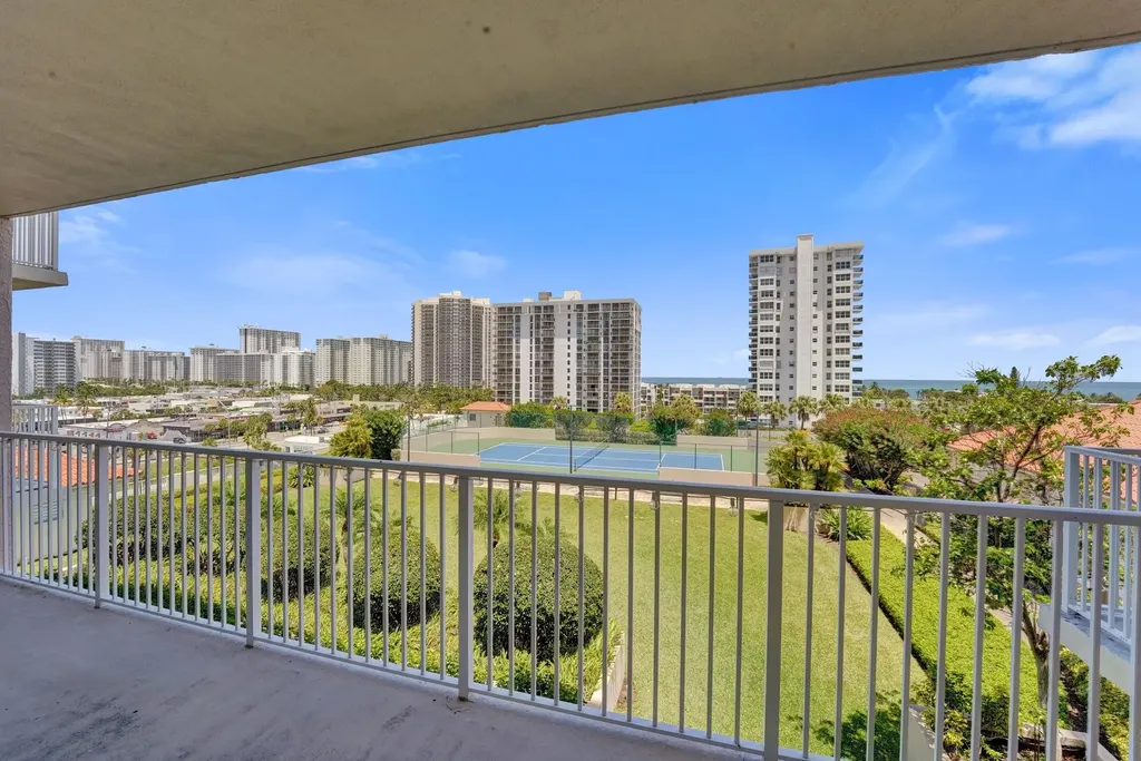3020 NE 32nd Avenue Fort Lauderdale FL 33308