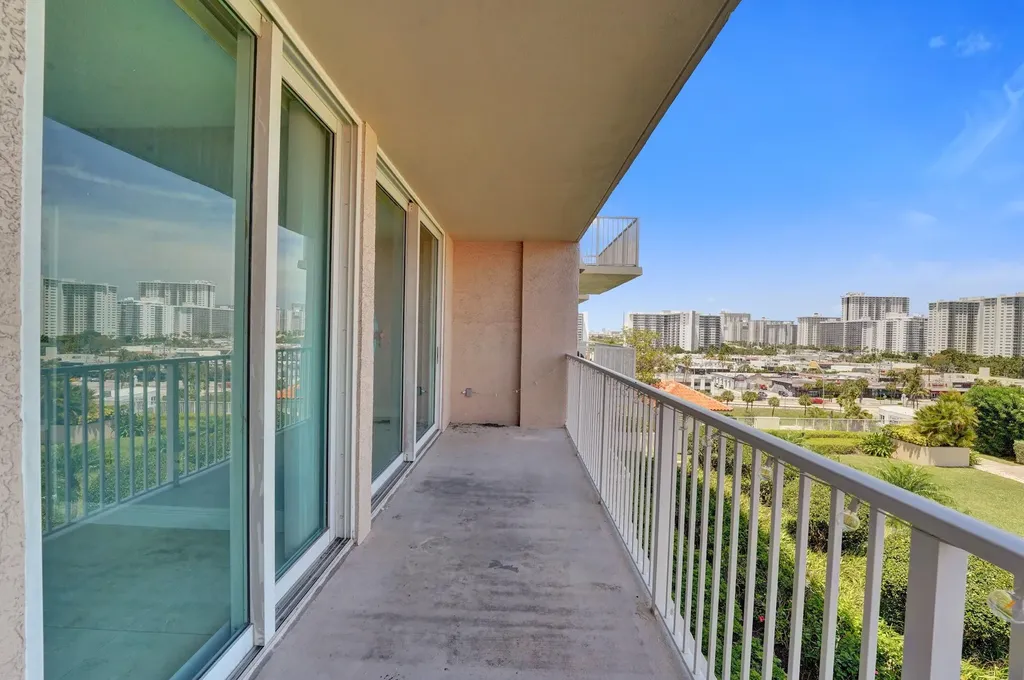 3020 NE 32nd Avenue Fort Lauderdale FL 33308