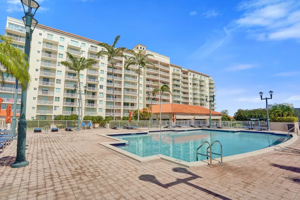 3020 NE 32nd Avenue Fort Lauderdale FL 33308