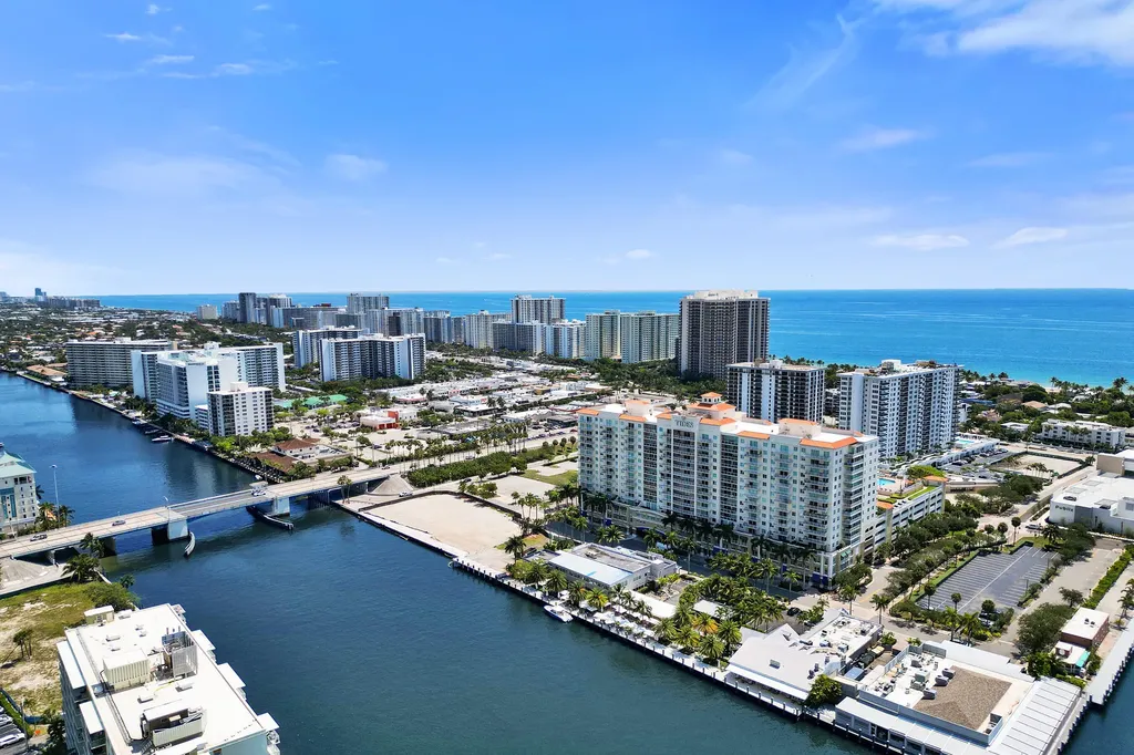 3020 NE 32nd Avenue Fort Lauderdale FL 33308