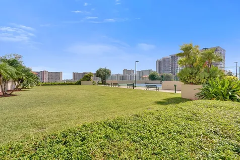 3020 NE 32nd Avenue Fort Lauderdale FL 33308