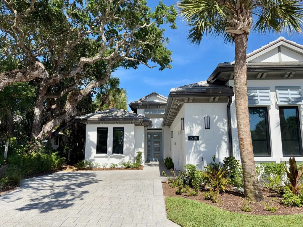 1930 Frosted Turquoise Way Vero Beach FL 32963