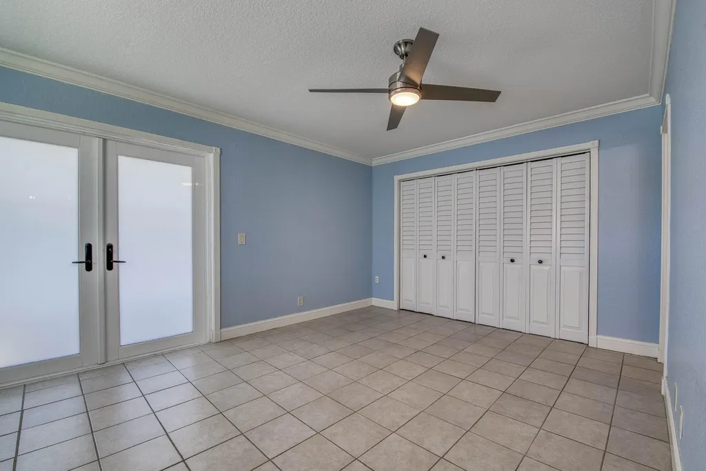 960 Flanders T Delray Beach FL 33484