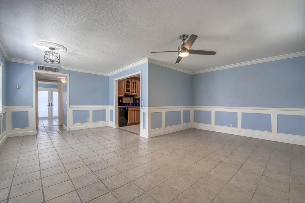 960 Flanders T Delray Beach FL 33484