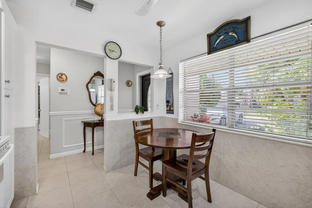 127 Lake Gloria Drive West Palm Beach FL 33411
